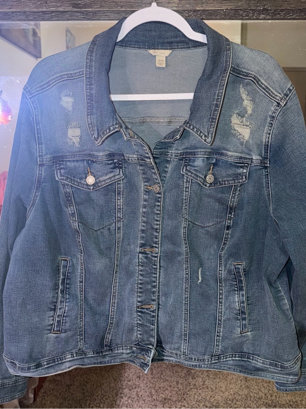 EST. 1946 Women's Blue Distressed Button Denim Jacket w/ Pockets Size 18/20